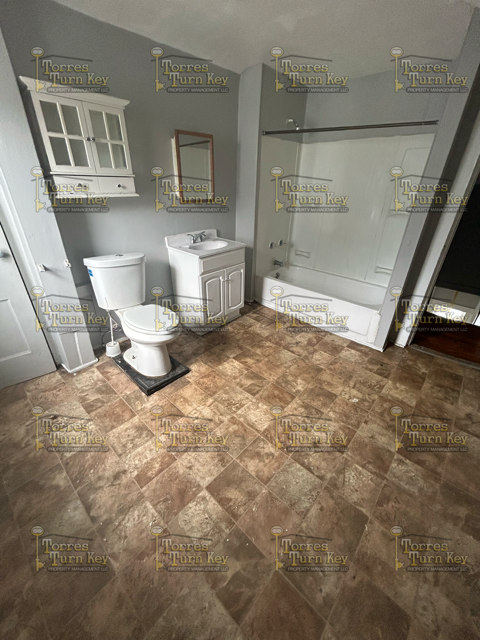 24 Peckham St - Photo 2 of 6