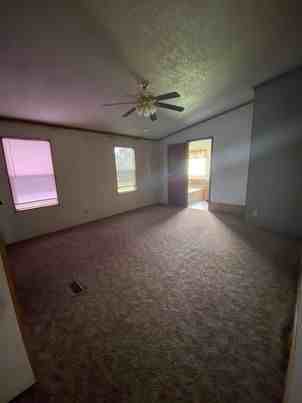 81 Roots Rd - Photo 3 of 32