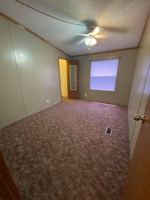 81 Roots Rd - Photo 3 of 32