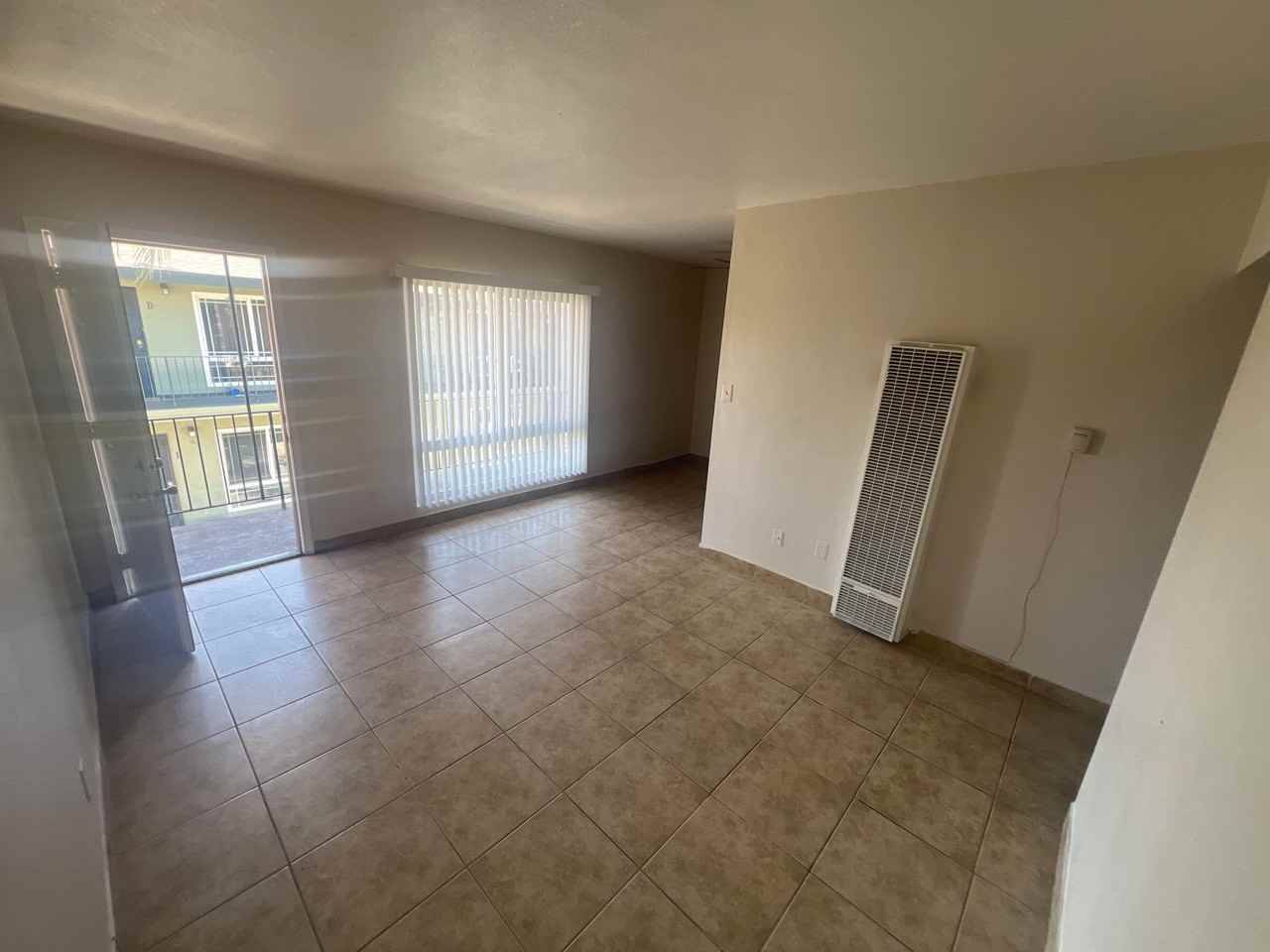 1214 W. Brook St - Photo 3 of 29