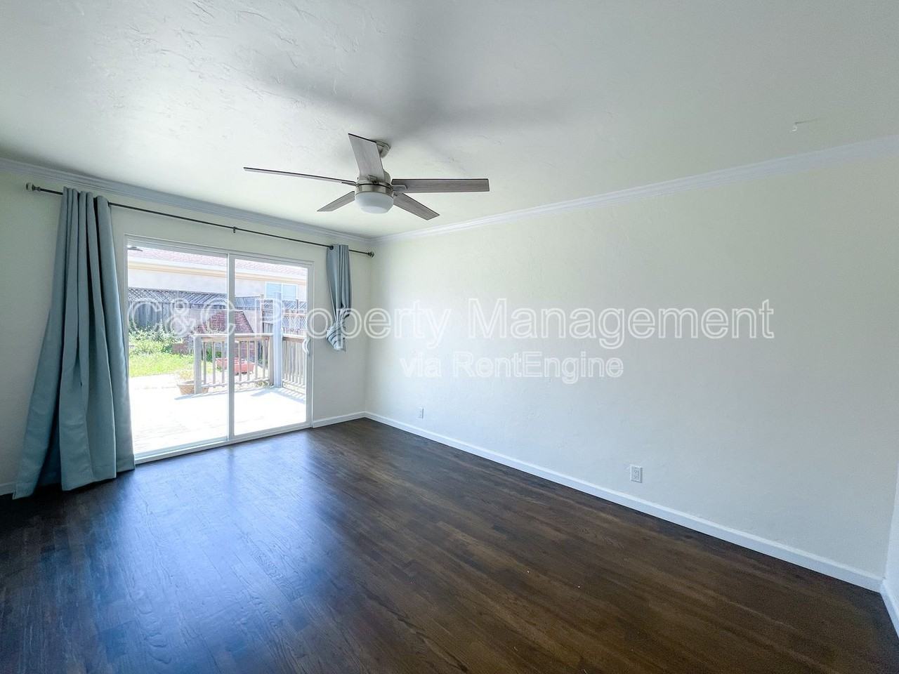 1190 Luxton St - Photo 7 of 12