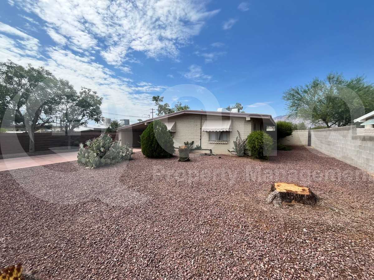 5111 E Peach St - Photo 3 of 21