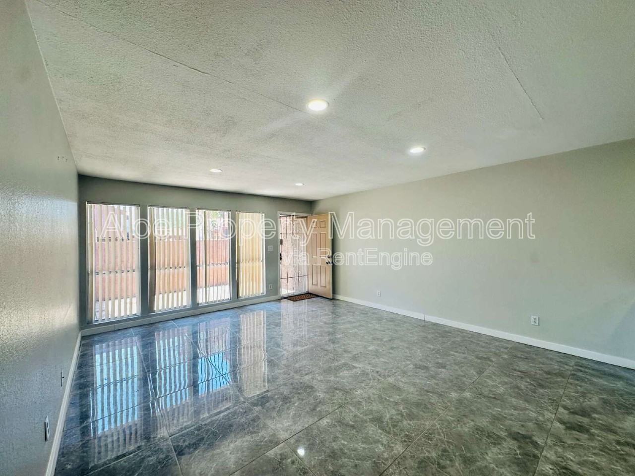 2675 E Silk Oak Dr - Photo 3 of 13