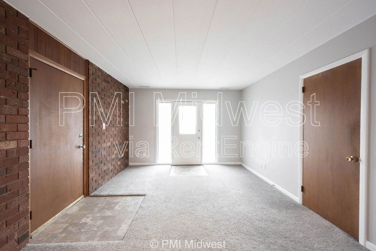 330 Progress Rd #B9 - Photo 4 of 27