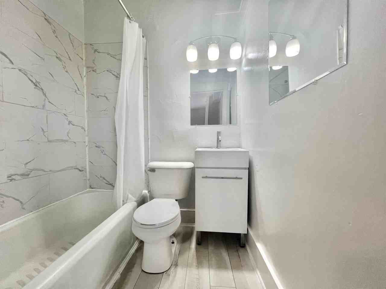 306 N Academy St #3 - Photo 3 of 10