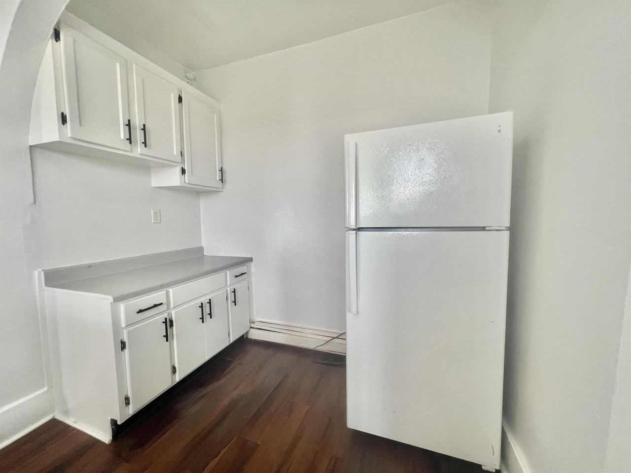 306 N Academy St #3 - Photo 6 of 10