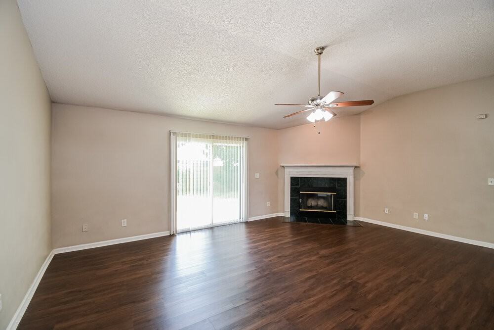 557 Fallen Timbers Dr - Photo 3 of 16