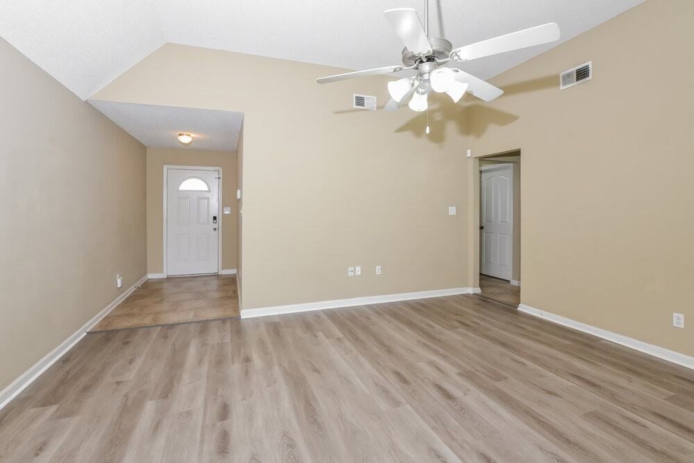 7218 Durango Dr - Photo 5 of 16