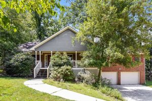 featured image of 2699 Barcelona Dr Sw