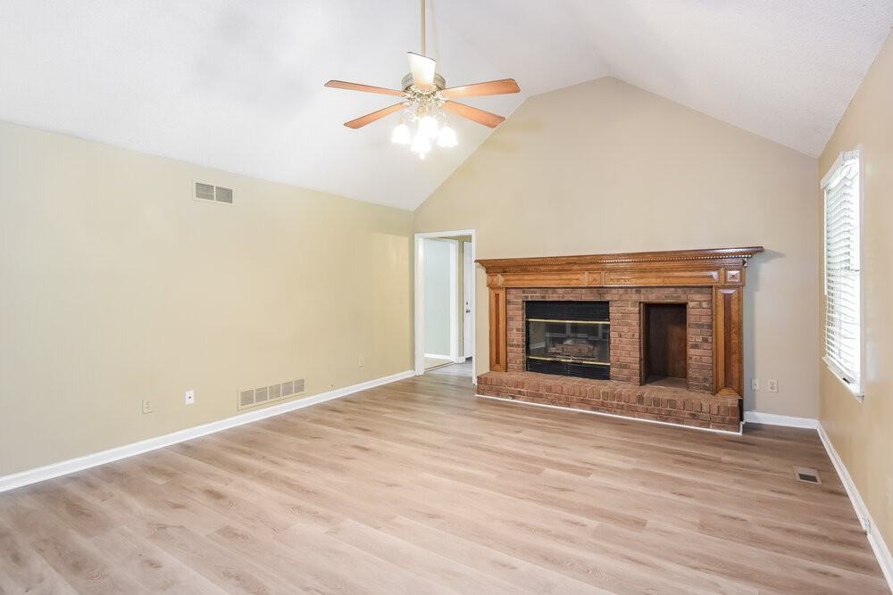 2699 Barcelona Dr Sw - Photo 5 of 17