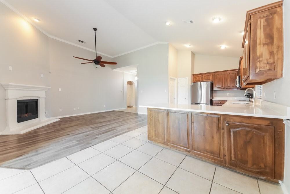 3232 Buckthorn Ln - Photo 7 of 16