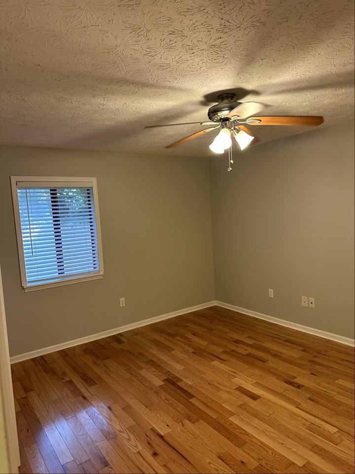 174 Talmadge St #5 - Photo 5 of 9