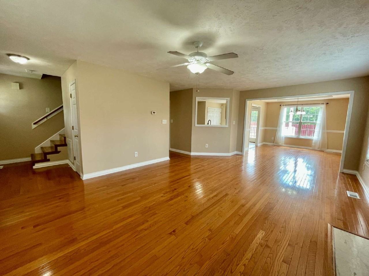 4113 Redspire Ln - Photo 4 of 26