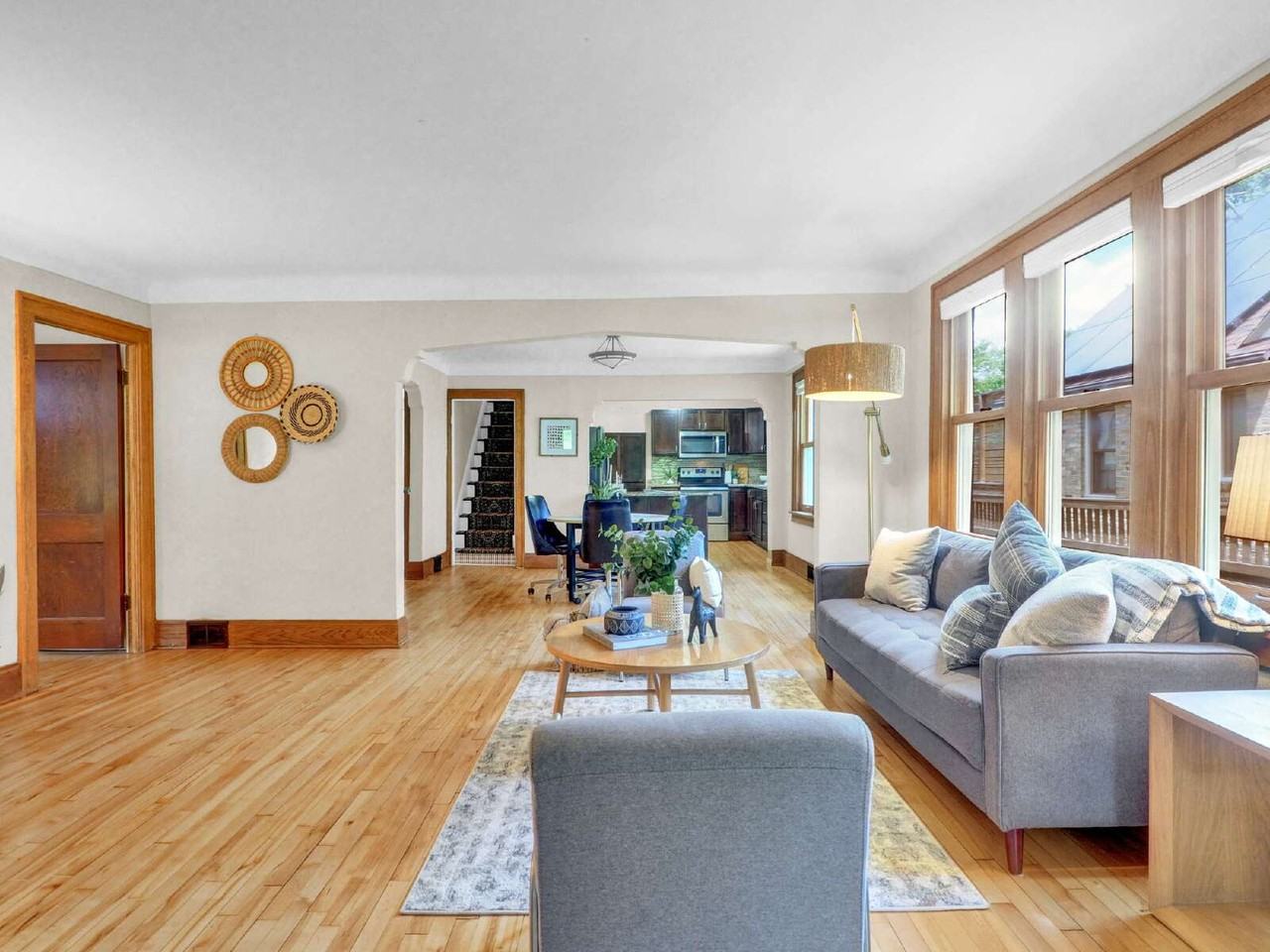 3004 E Minnehaha Pkwy - Photo 2 of 19