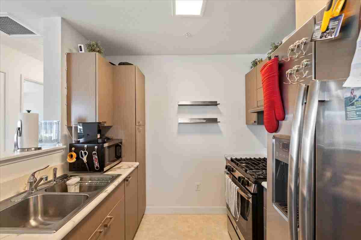 54 Kihalani St #1305 - Photo 5 of 34