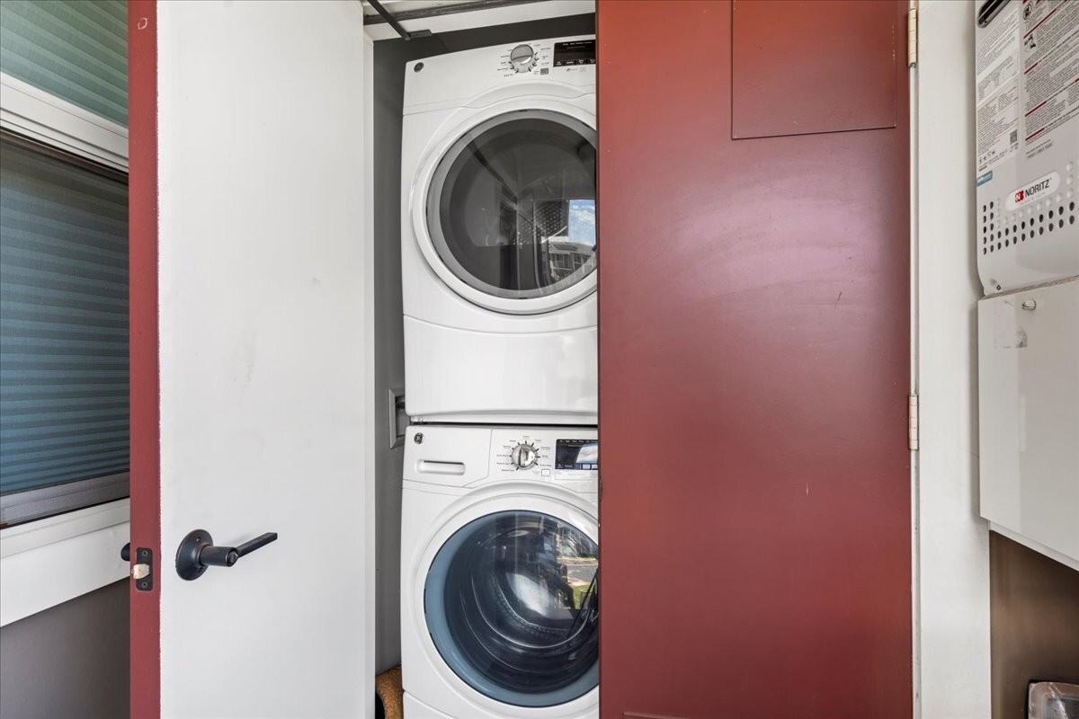 54 Kihalani St #1305 - Photo 2 of 34