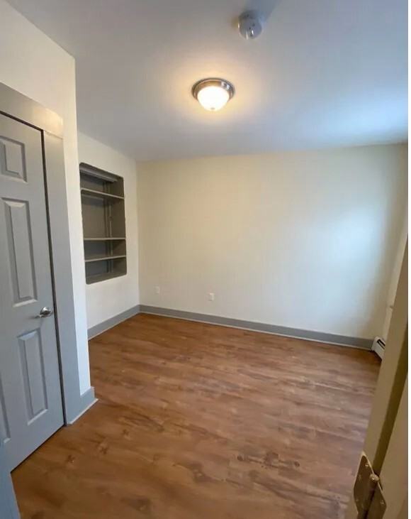 343 Madison Ave #1 - Photo 3 of 5