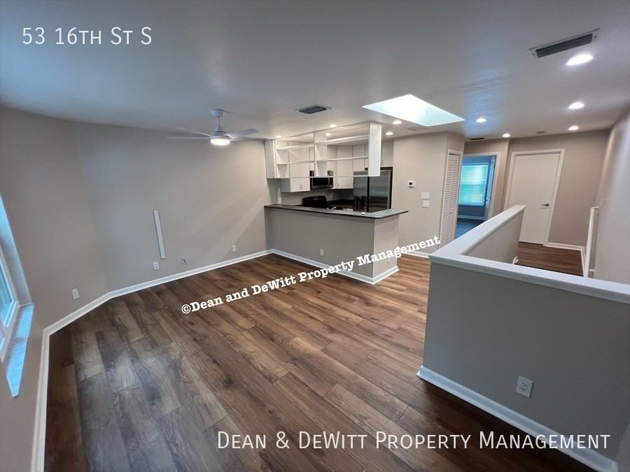 53 16th St S - Photo 2 of 20