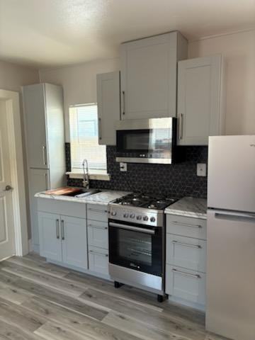4061 1/2 Adams St #NA - Photo 3 of 8