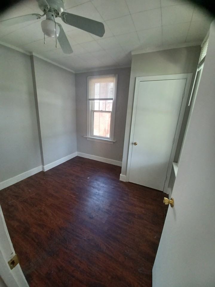 Penfield Ave #NA - Photo 7 of 20