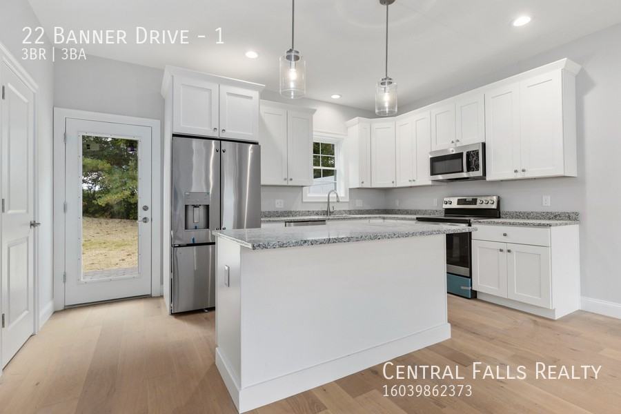 22 Banner Dr #1 - Photo 3 of 12