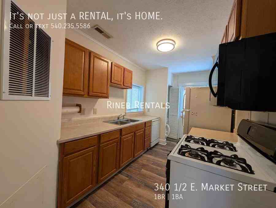 340 1/2 E Market St - Photo 6 of 12