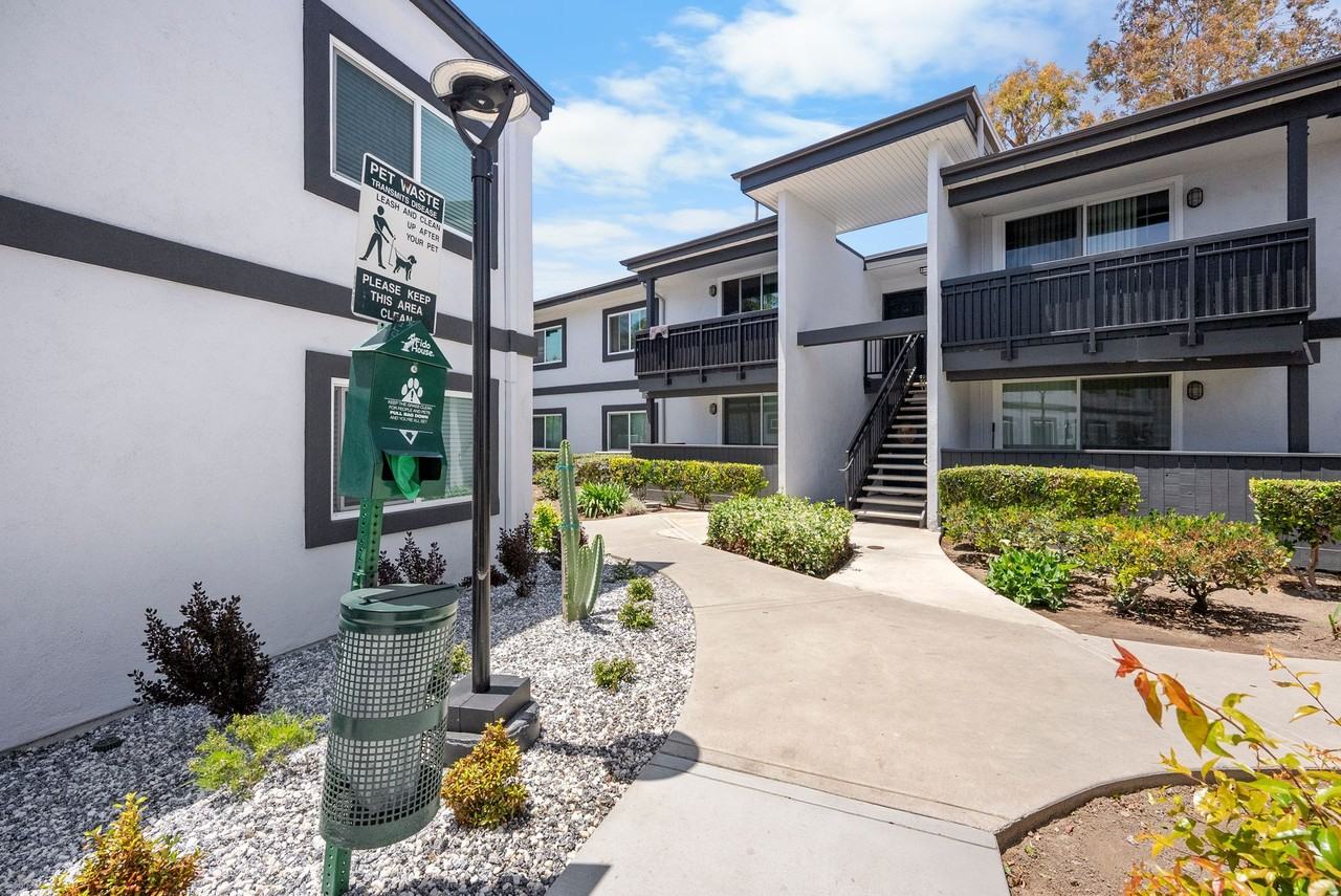 Surf House Apartments - Photo 7 of 43