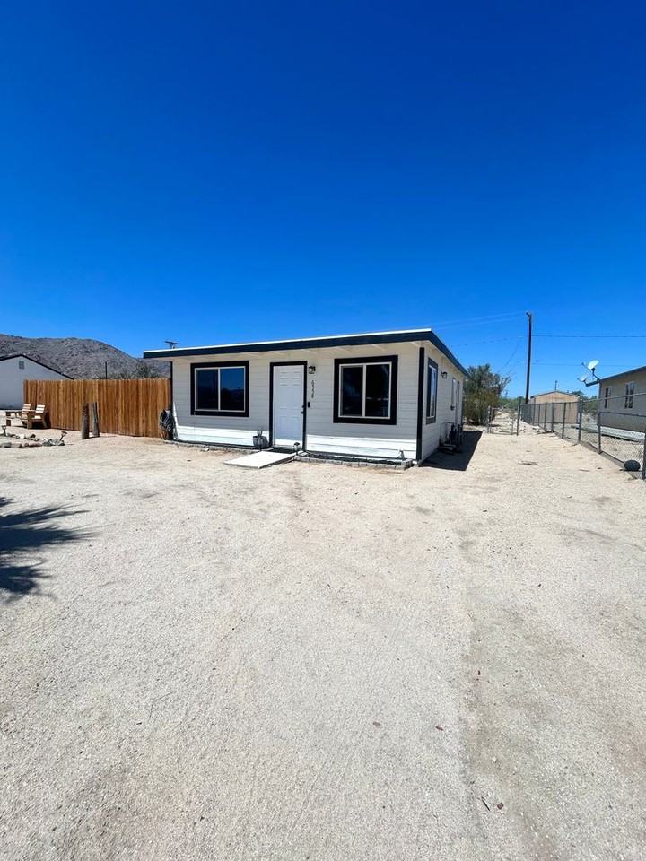 6558 Juniper Ave - Photo 2 of 15