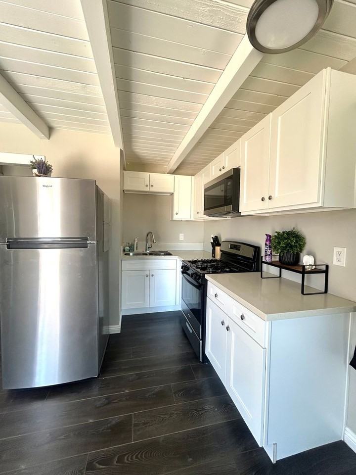 6558 Juniper Ave - Photo 5 of 15