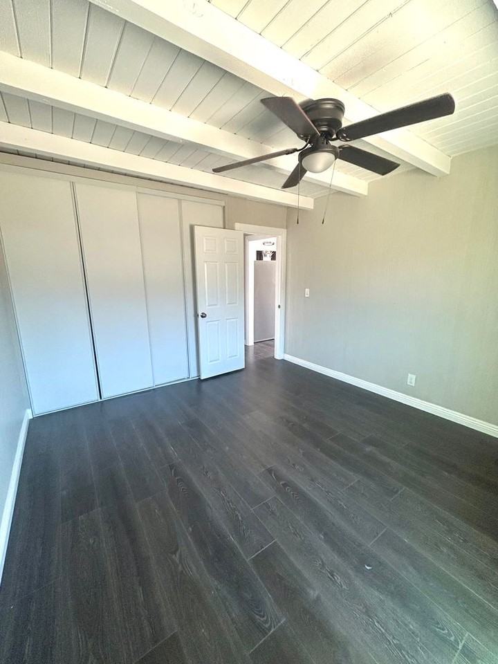 6558 Juniper Ave - Photo 6 of 15