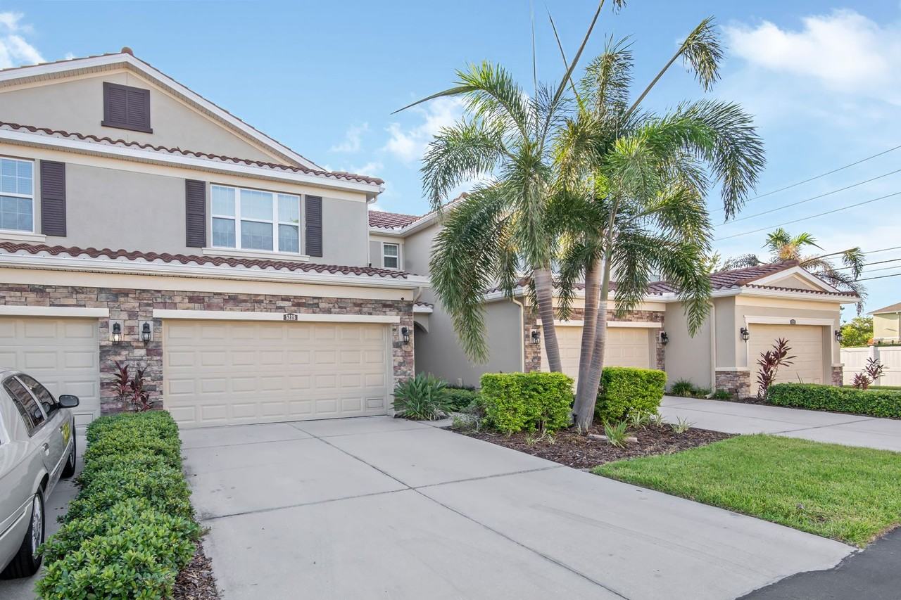 5229 5th Way N - Photo 2 of 31