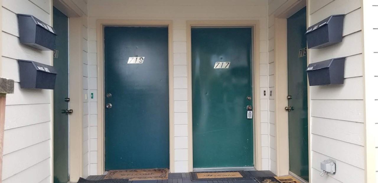 717 Adams St Se - Photo 2 of 15