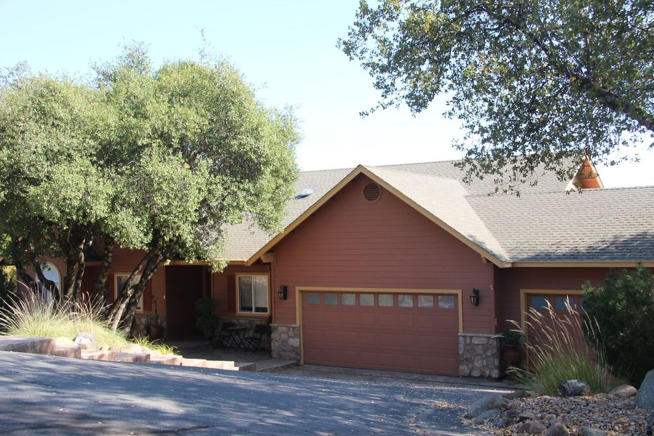 14304 Lake Vista Dr - Photo 2 of 30