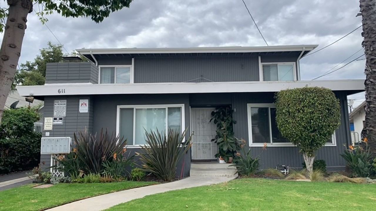 611 S Fir Ave - Photo 3 of 4