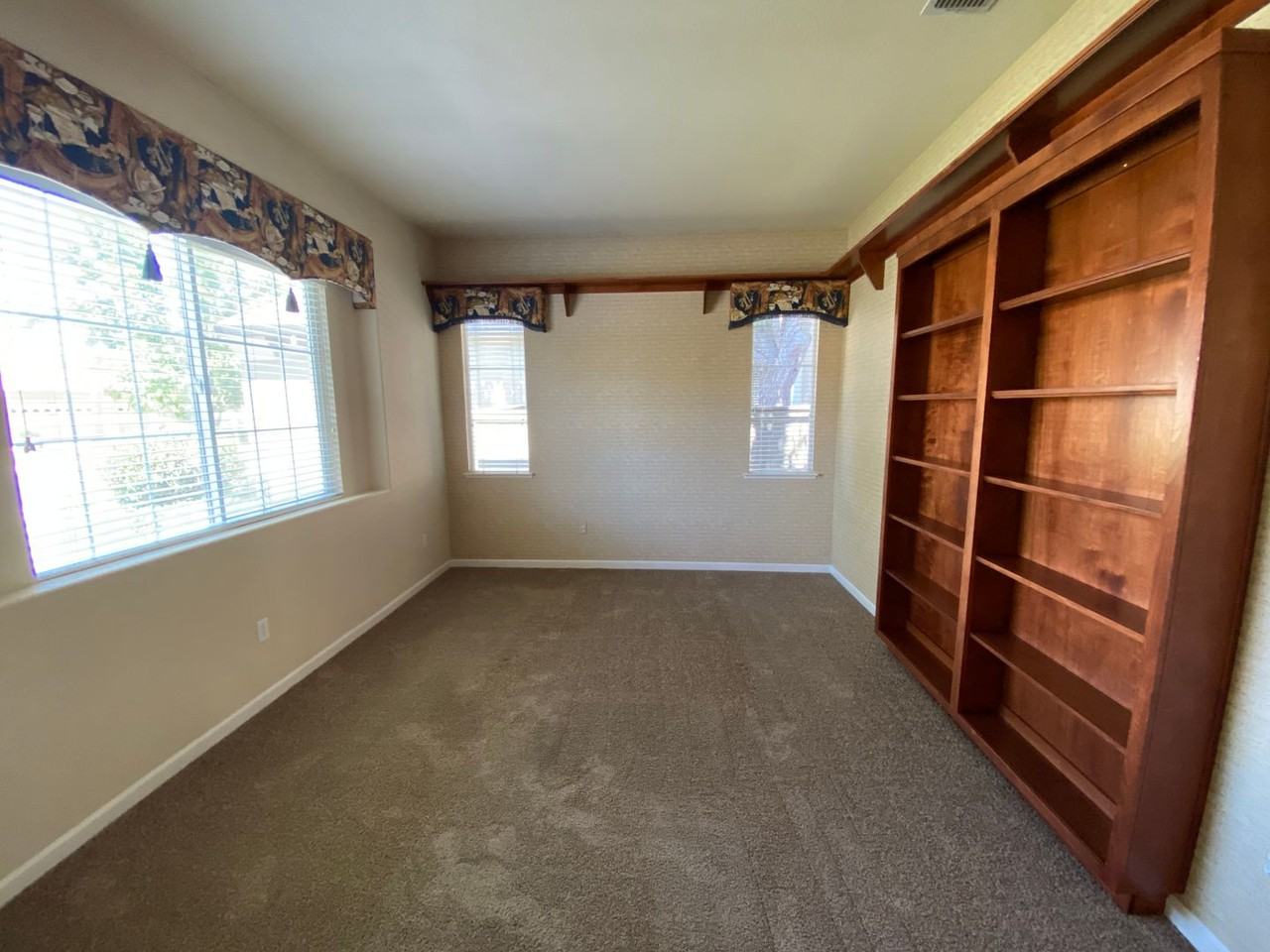 2528 Granite Park Ln - Photo 4 of 29