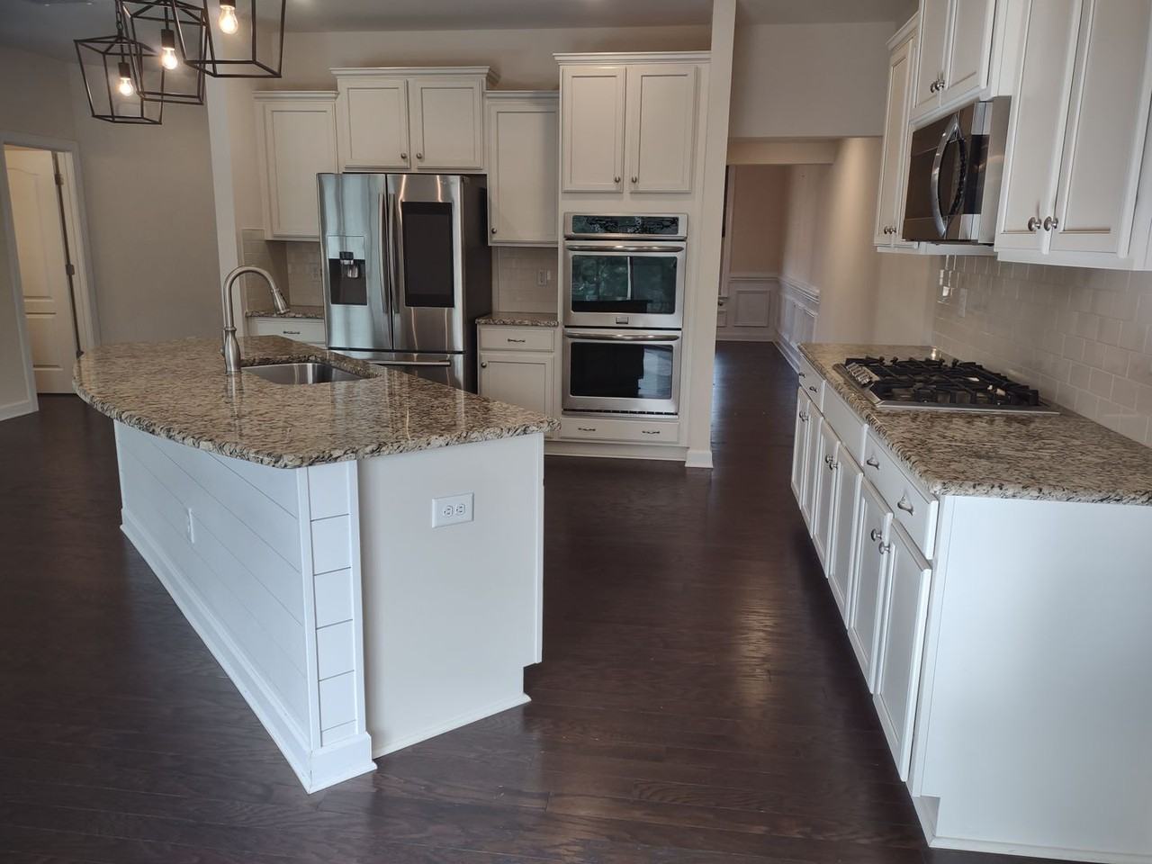 1019 Hamilton Mill Dr - Photo 2 of 28