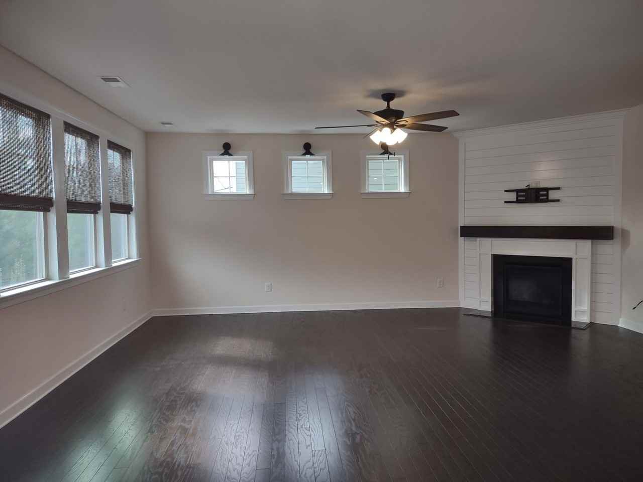 1019 Hamilton Mill Dr - Photo 7 of 28