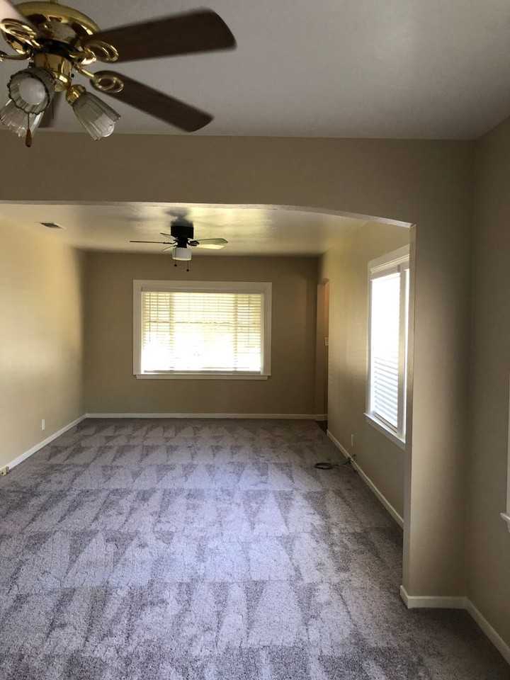 2149 Gerber Ave - Photo 2 of 8