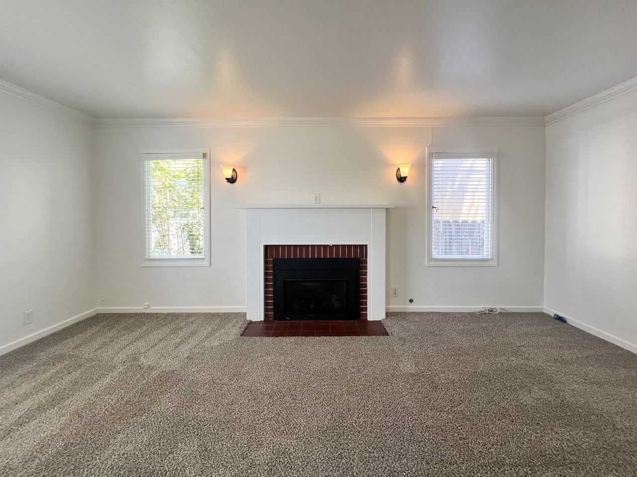 1719 F St - Photo 3 of 20