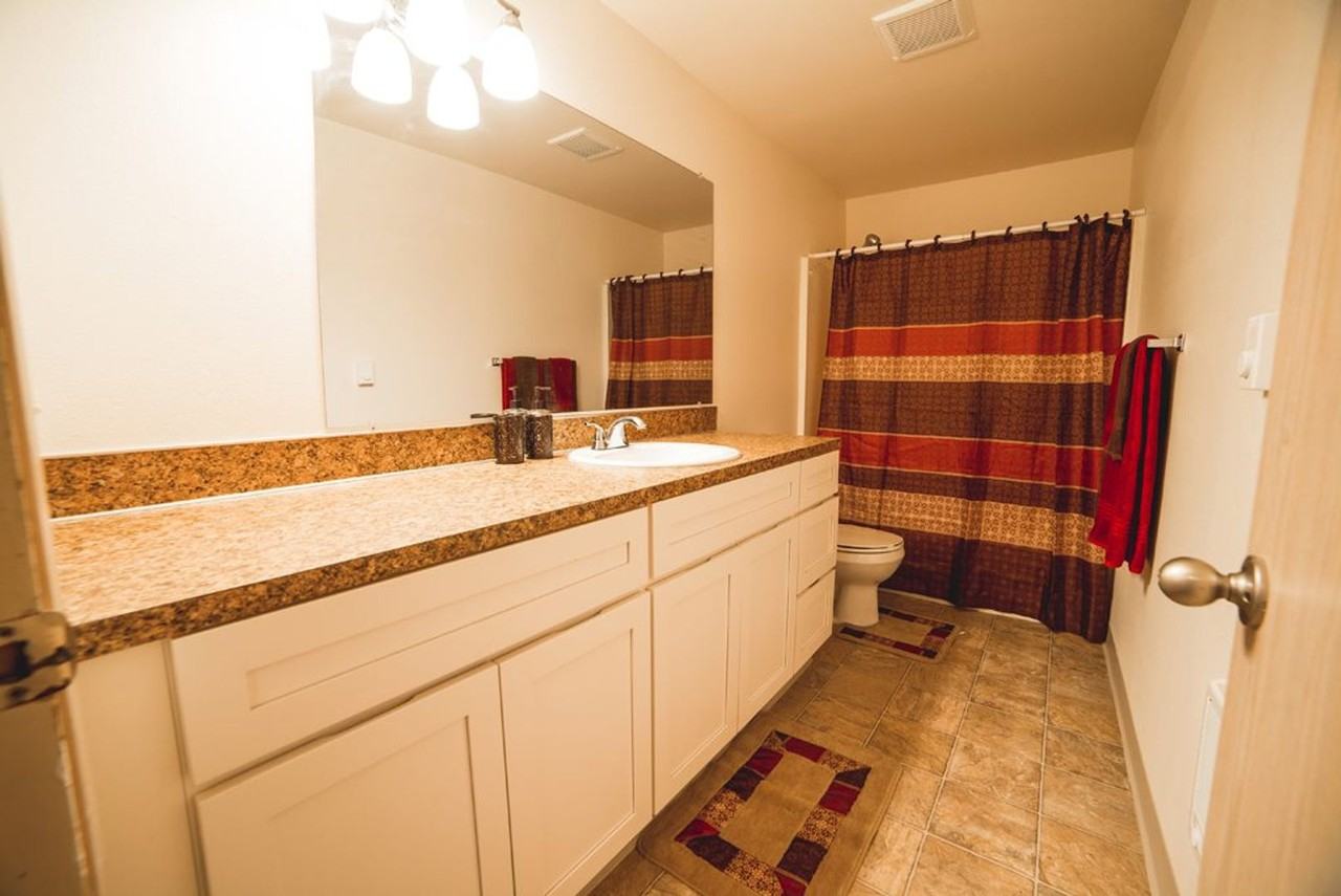 4030 LA PALMS LANE NE - Photo 5 of 15