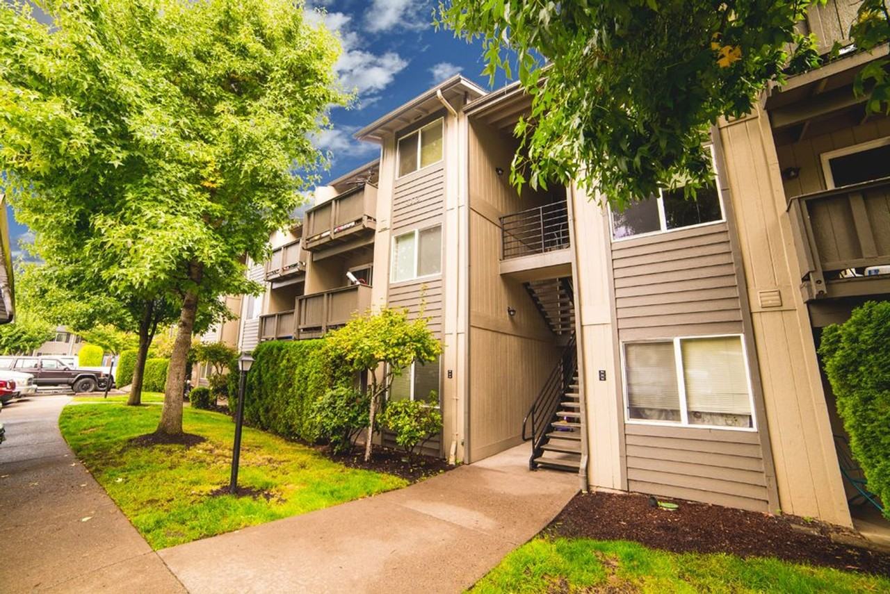 4030 LA PALMS LANE NE - Photo 7 of 15