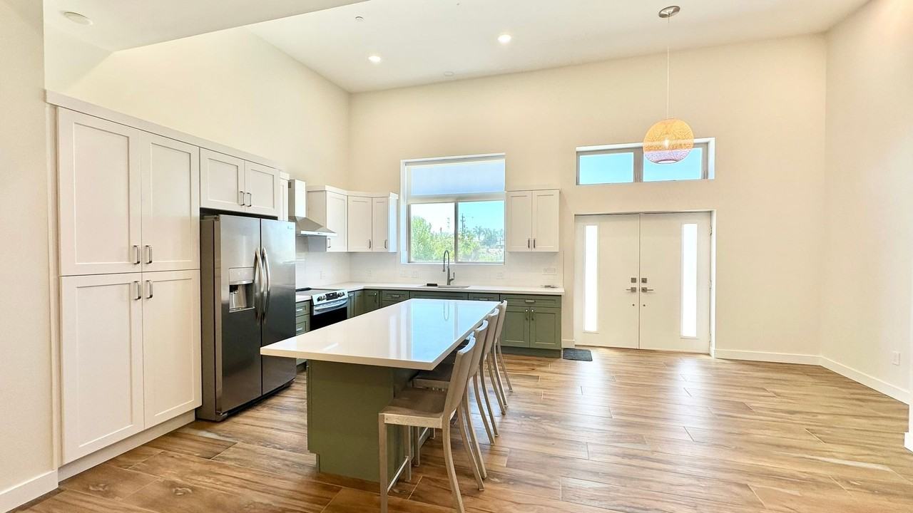 39536 Daily Rd - Photo 3 of 32