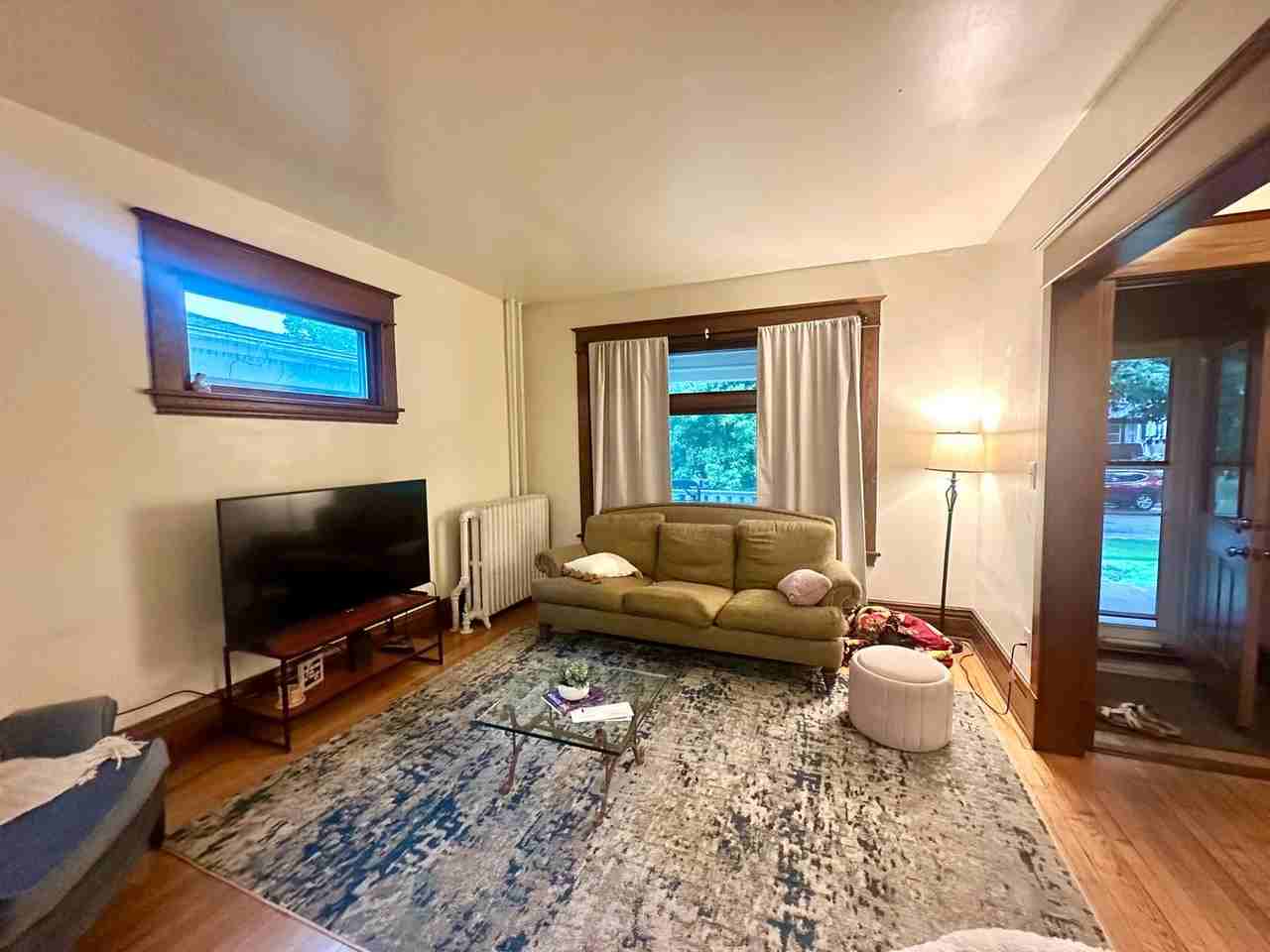 1864 Dayton Avenue - Photo 5 of 20