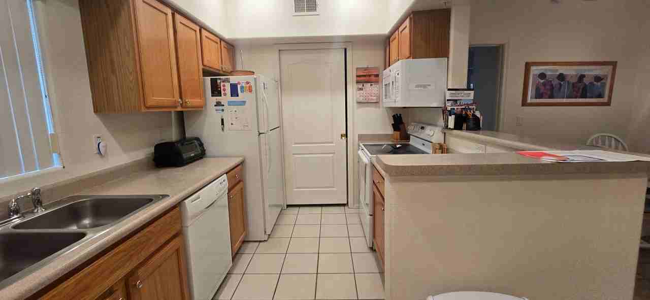 10401 North Saguaro Boulevard #121 - Photo 6 of 17