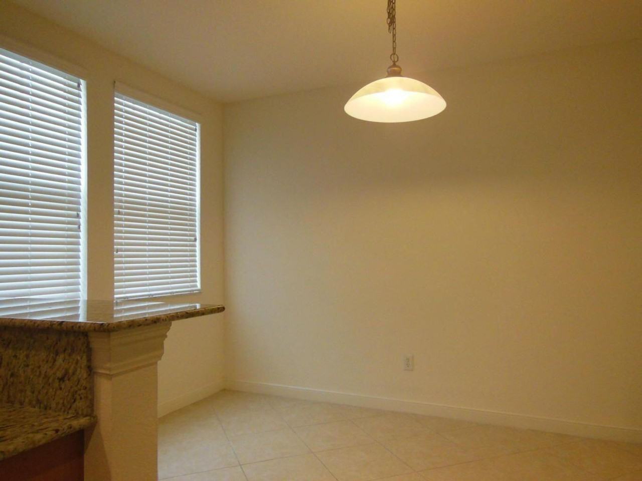 810 810 Marina Del Ray 6 Lane 6 - Photo 2 of 14