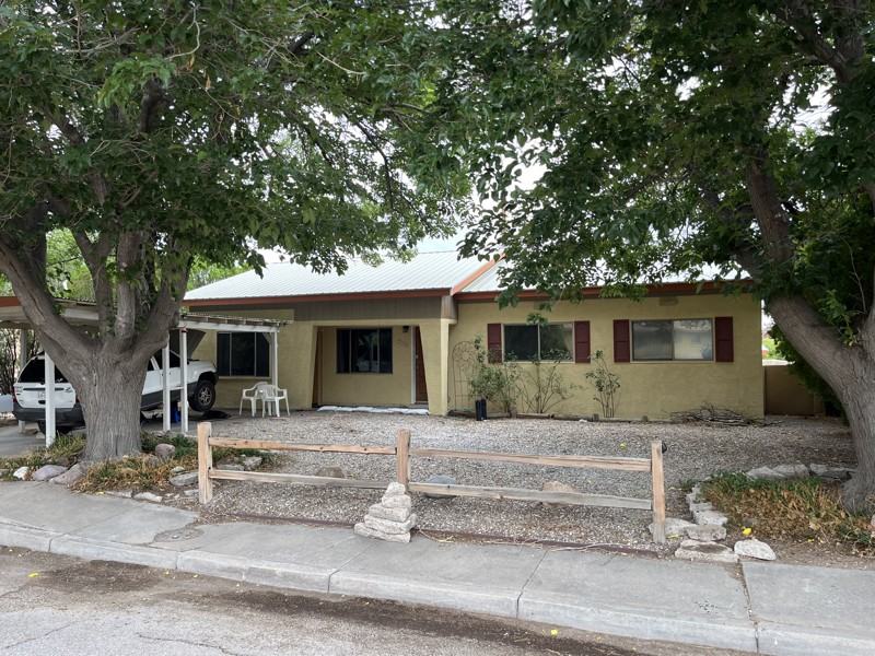 708 Bursum Pl - Photo 2 of 16