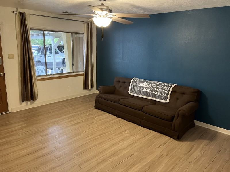 708 Bursum Pl - Photo 3 of 16