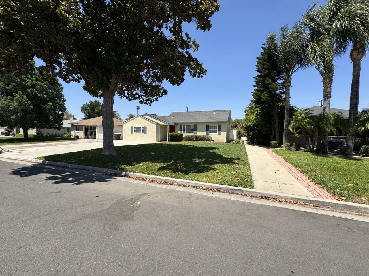 5405 Granada Ave - Photo 2 of 35