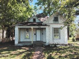 946 W Poplar St - Photo 1 of 1