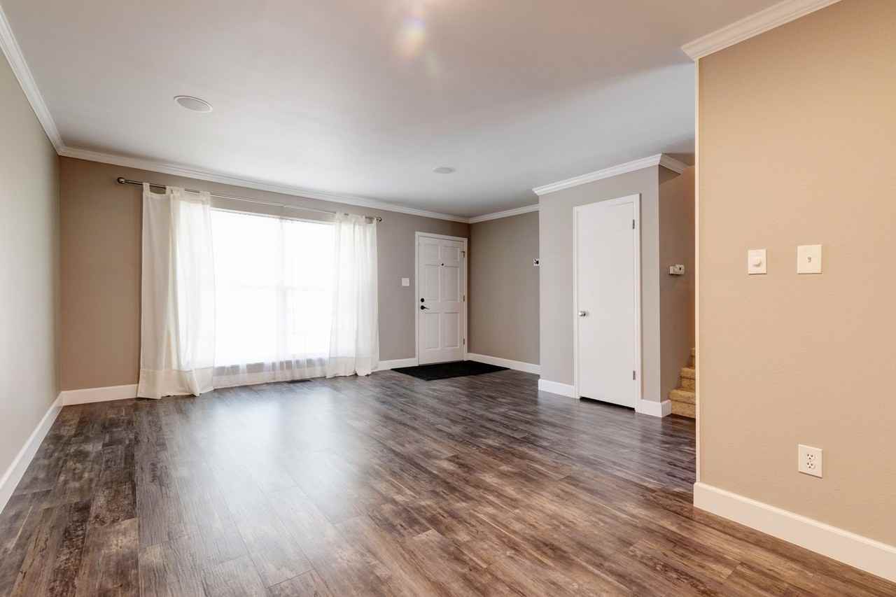 7380 E Easter Ave - Photo 3 of 25